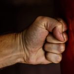 Крвава породична трагедија : син(43) осумњичен за убиство оца(72)