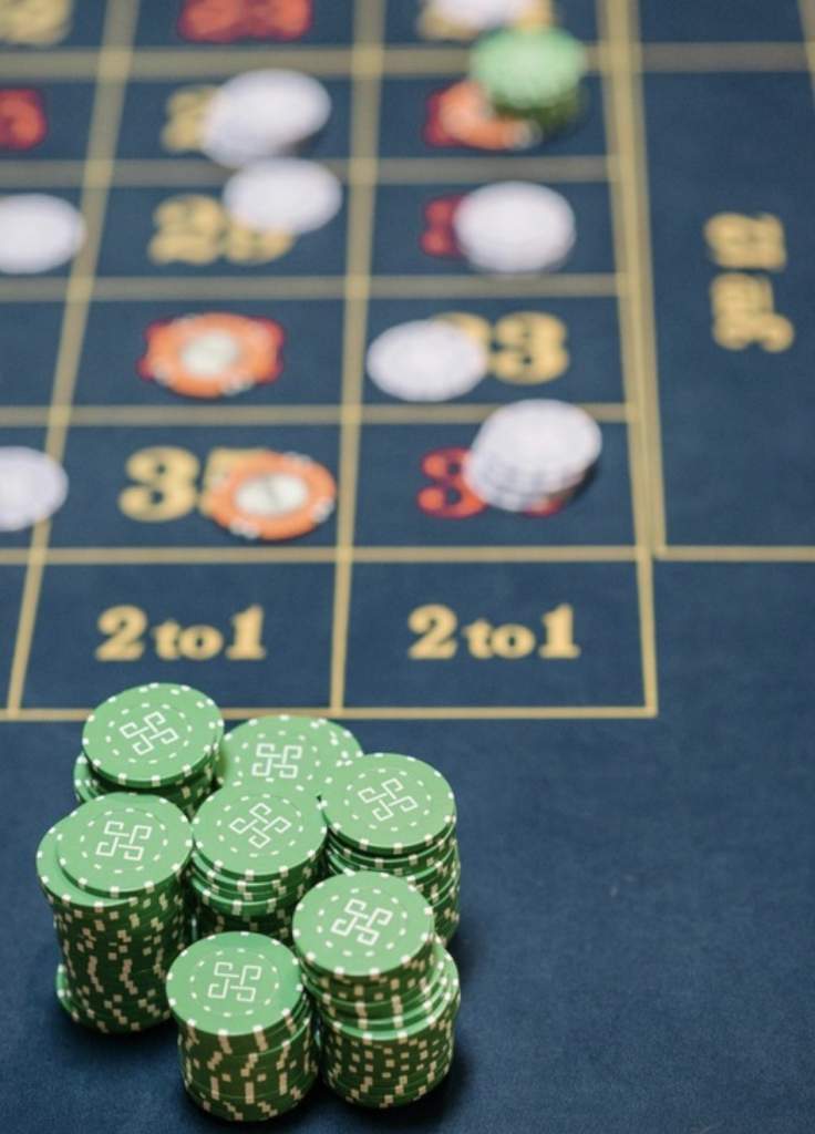 НОЋНИ ПЛАН „ПАО“ ЗА ПАР САТИ: Разбојништво у кладионици, двоје ухапшених са пленом код Зајечара