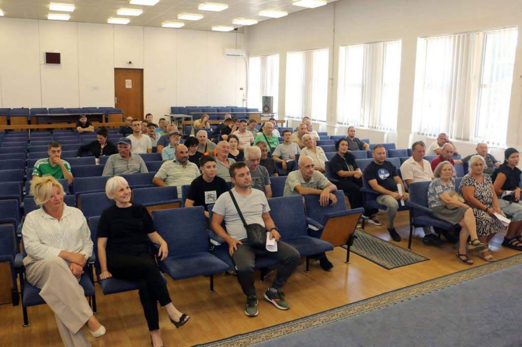Рекордних 110 милиона динара за пољопривреду: Уручени уговори за 576 смедеревских газдинстава